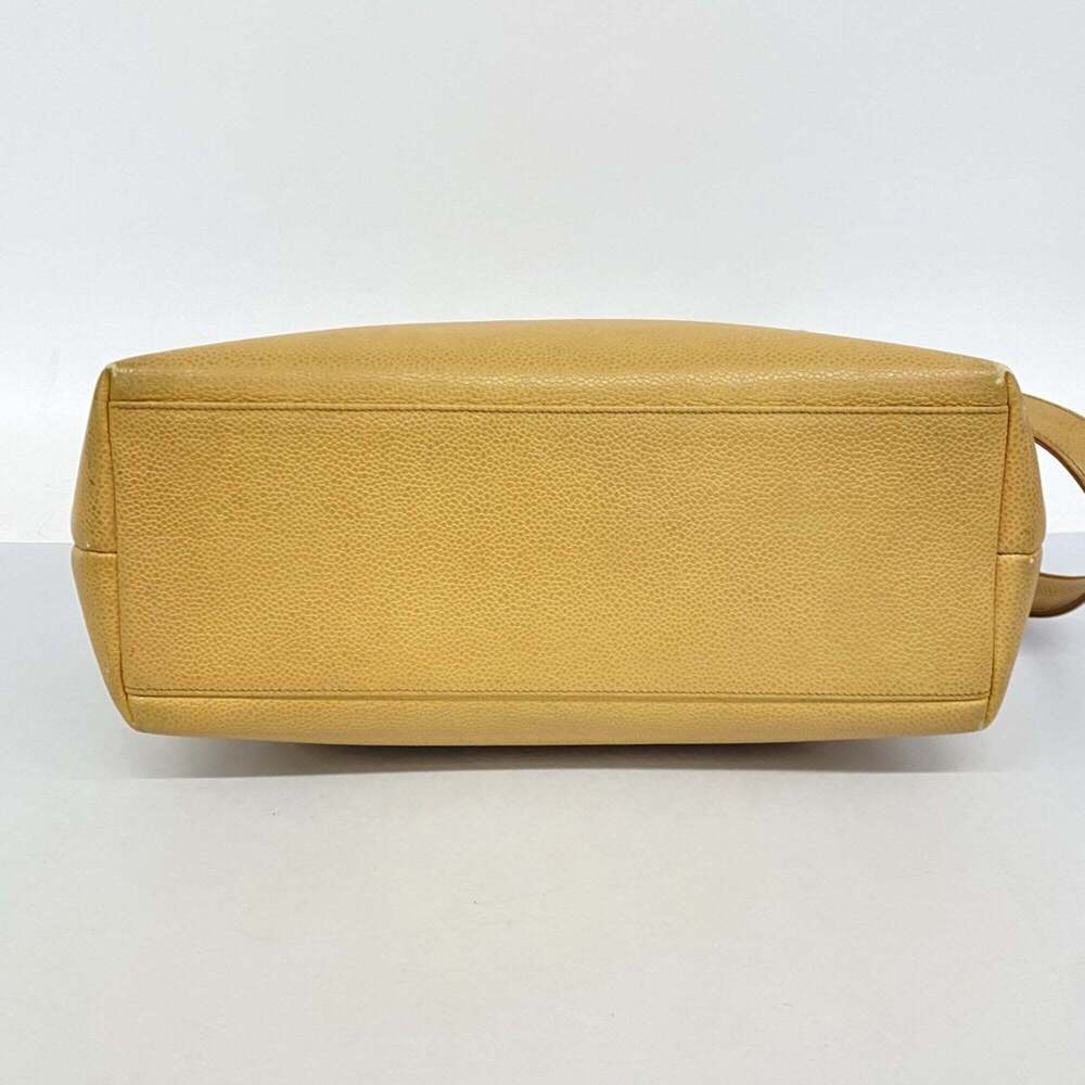 CHANEL Cream Caviar Leather Tote Bag - Picture 3 of 12